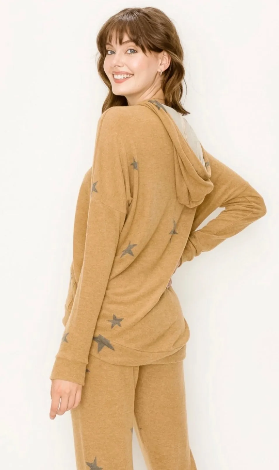 Comfy hoodie top in our cognac stars print cozy brushed Jersey